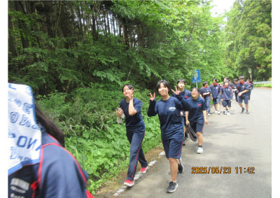 0749_page-0001